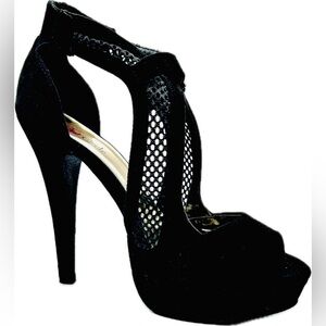 Red Circle Stiletto Heel, Ankle Strap, Buckle Closure, Color Black, Size 7.5